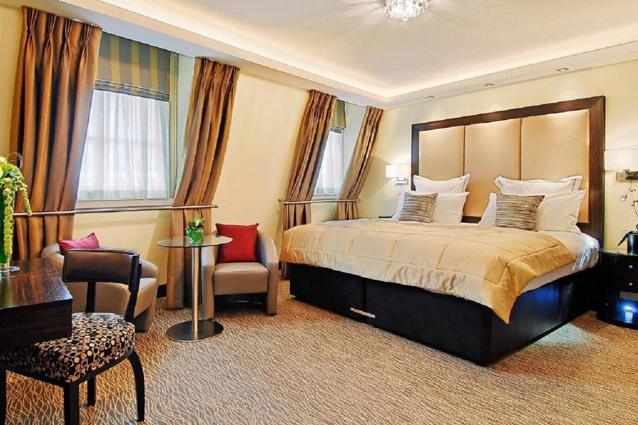Montcalm Mayfair, Autograph Collection London Kültér fotó A room at the Mandarin Oriental, Munich